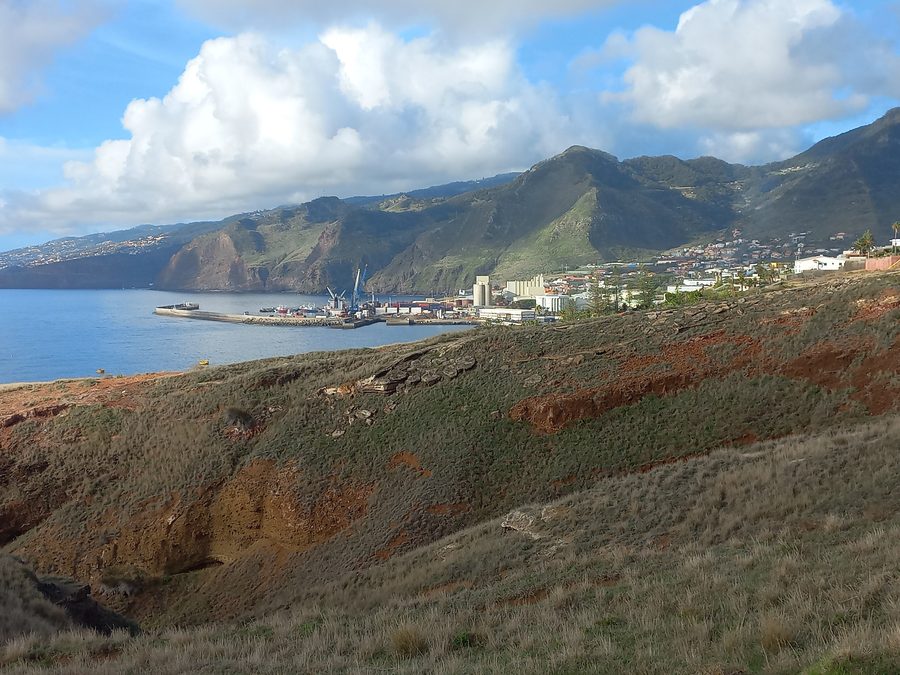 Hafenbereich von Caniçal auf Madeira