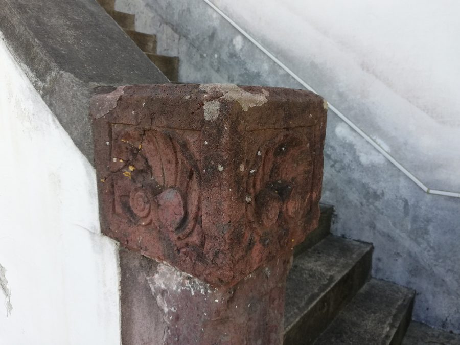 Außenansicht der Igreja Matriz de São Jorge auf Madeira
